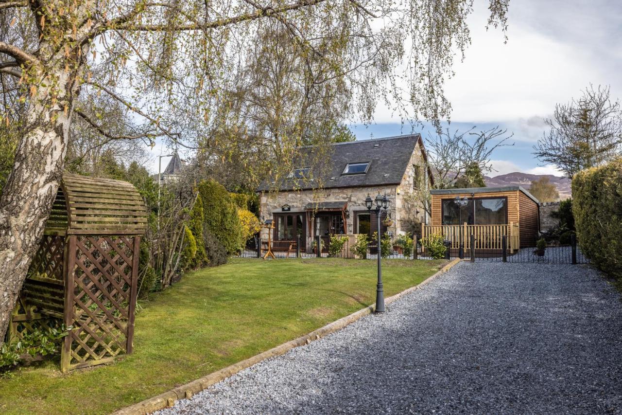The Old Coach House Villa Pitlochry Exterior photo